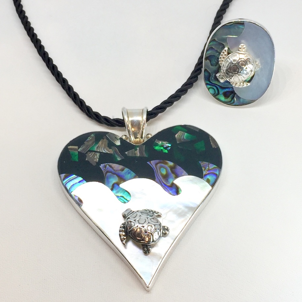 Mother of Pearl/Paua Shell W Silver Sea Turtle Set
